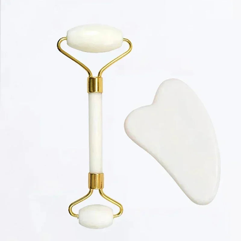 Rouleau jade Omerys — vue produit fond blanc, pierre naturelle blache et finition dorée"